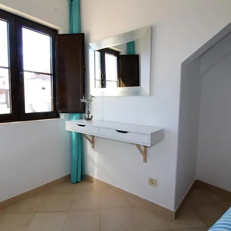 Heart Of Old Town Apartment - Steps From The Beach Albufeira